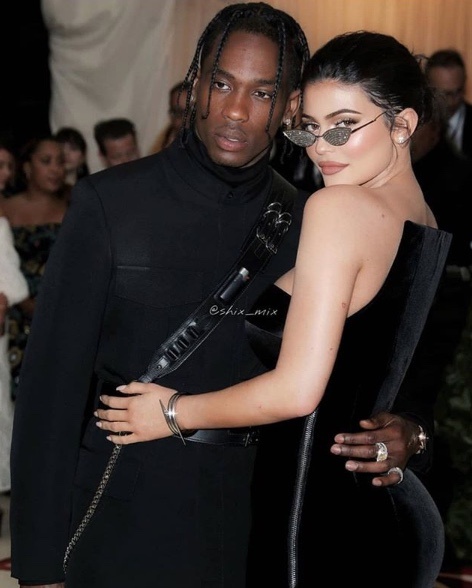 Travis Scott sorprende a Kylie Jenner antes de su cumpleaños