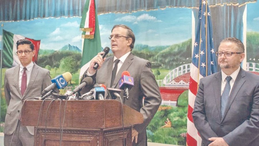 Ebrard celebra dichos de Trump sobre el racismo