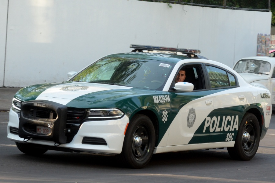 Policías violan a menor en una patrulla en Azcapotzalco