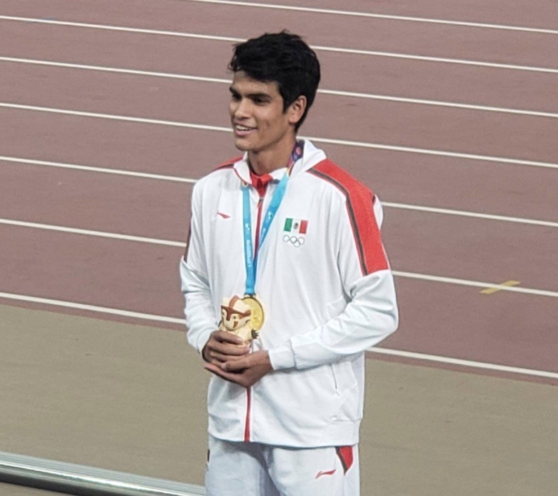 José Carlos Villarreal, se queda con el oro en mil 500 metros en Lima 2019