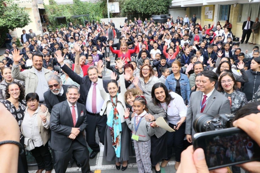 Arranca en septiembre programa “Mi beca para empezar” en CDMX