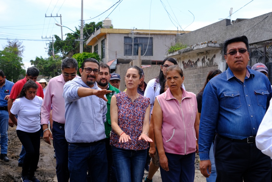 Realiza Caudia Sheinbaum visita a casas reconstruidas en Tláhuac por sismo