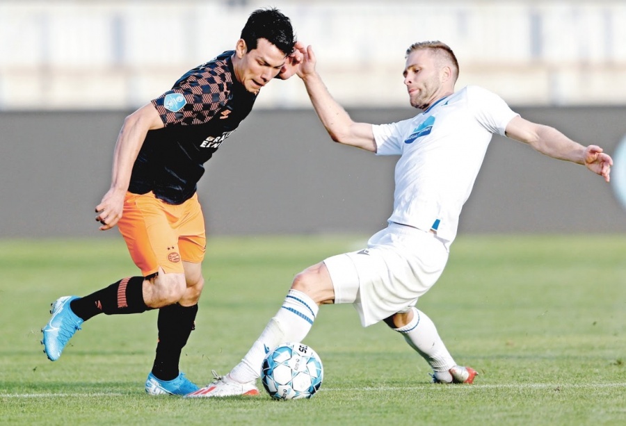 Chucky Lozano se lesiona en inicio de torneo