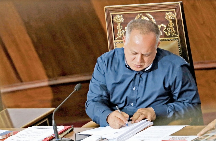 Chavismo busca el control del Congreso
