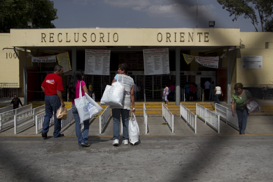 Descartan violencia en el incendio del Reclusorio Oriente