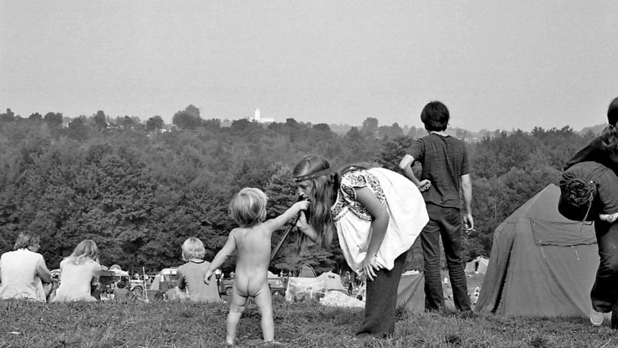 Medio siglo después salen a la luz fotos inéditas de Woodstock