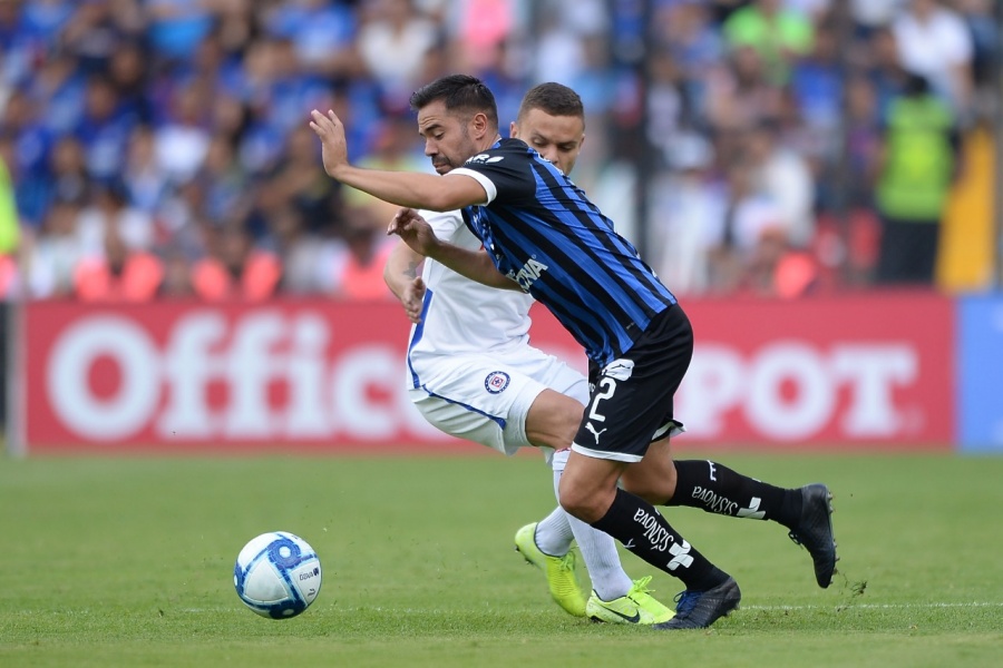 Jonathan Rodríguez causa baja en Cruz Azul por lesión