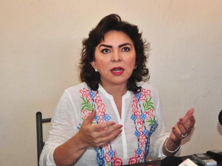 Renuncia Ivonne Ortega al PRI