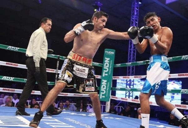 Jhonny González vence a Ramiro Blanco y espera contender por el título