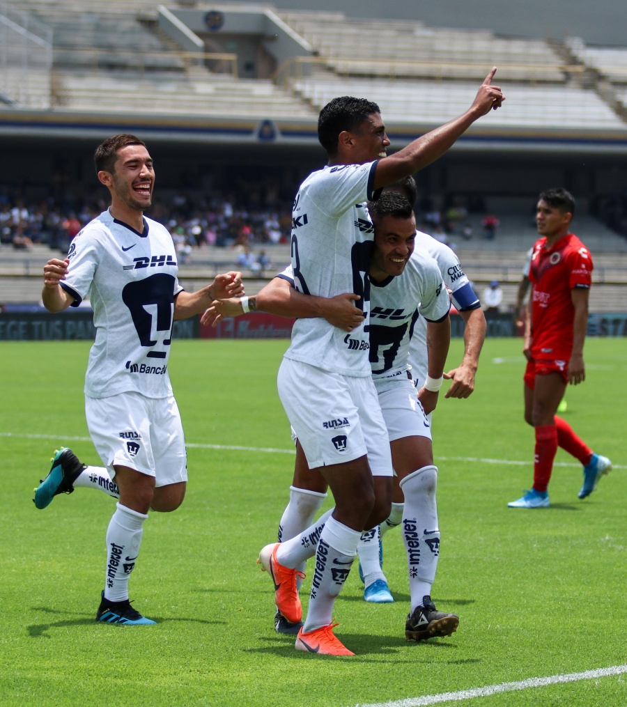 Pumas vence a un Veracruz desahuciado