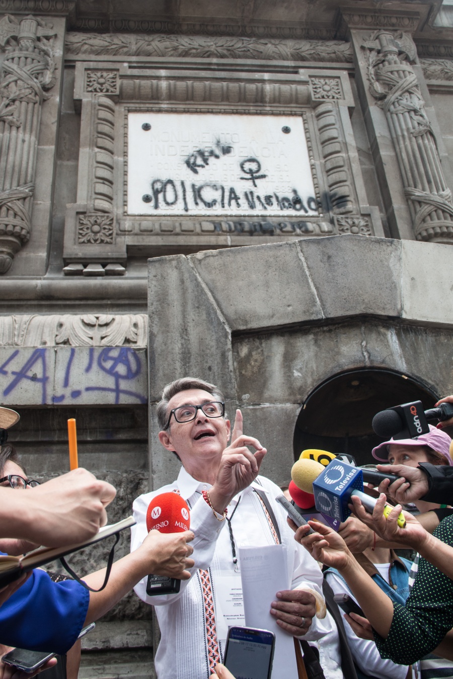 Aclaran que cierre del Ángel de la Independencia es por restauración y no por pintas