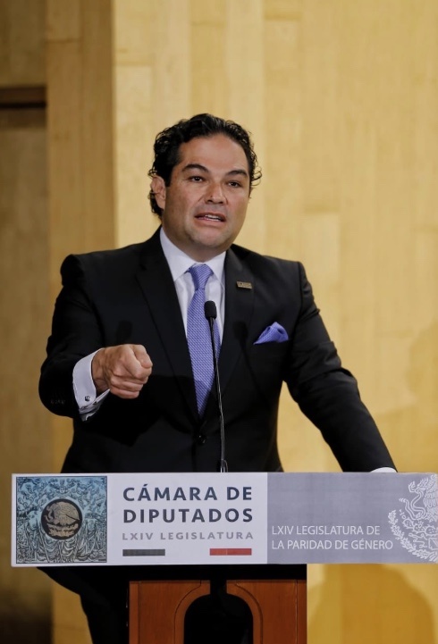 Municipios necesitan mayores recursos para responder de manera correcta a la población: Vargas del Villar