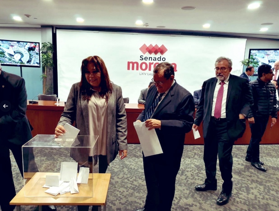 Bancada de Morena inicia votación para elegir a candidato a presidente del Senado