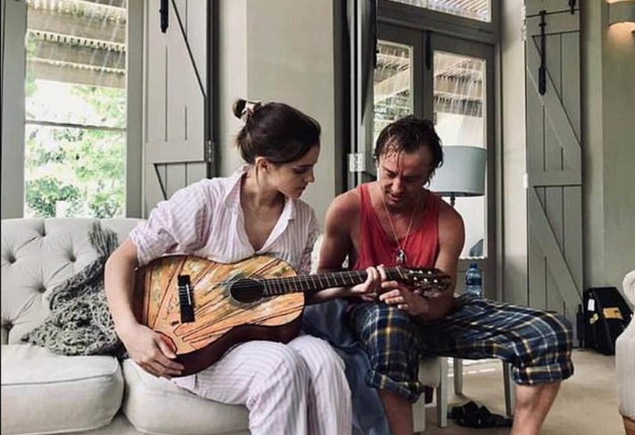 Emma Watson y Tom Felton vuelven a revolucionar Instagram con una foto en pijama