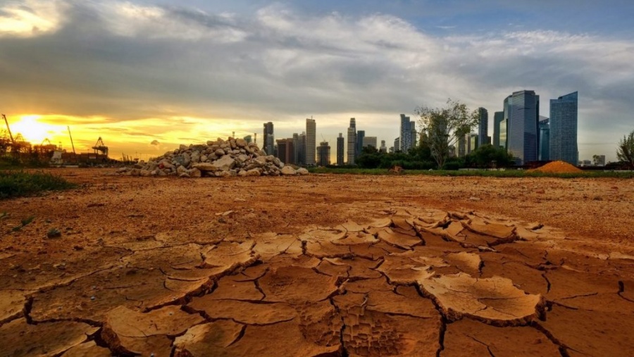 Científicos prevén olas de calor y lluvias torrenciales más largas por cambio climático