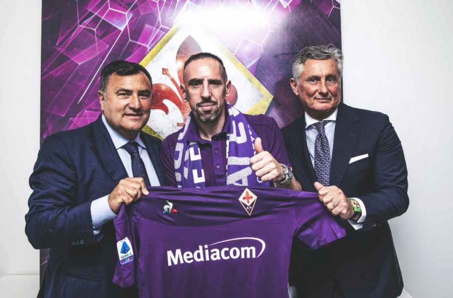 Fiorentina confirma el fichaje de Franck Ribéry