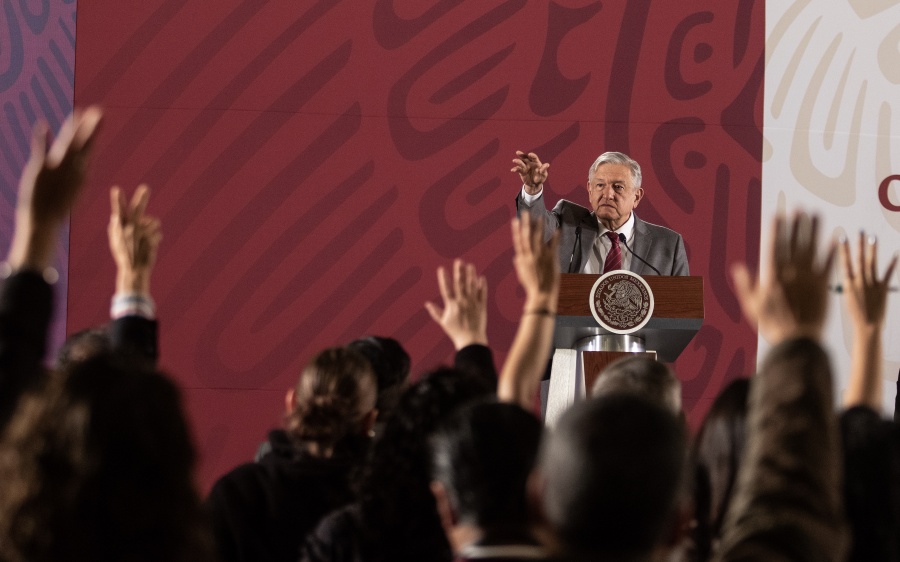 Seguiremos pagando la deuda pública de gobiernos pasados, dice López Obrador