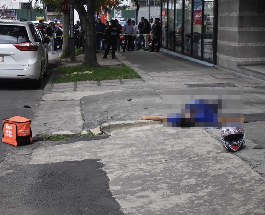 En Polanco, exmilitar mata a asaltante que fingía ser repartidor
