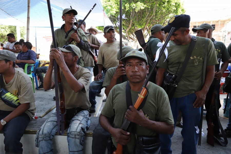 Expulsan autodefensas a GN de municipio de Oaxaca