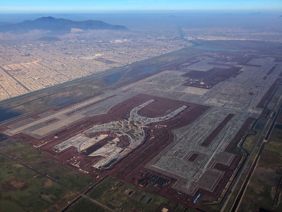 Aeropuerto de Texcoco es uno de mil 600 proyectos de infraestructura en el país: Slim