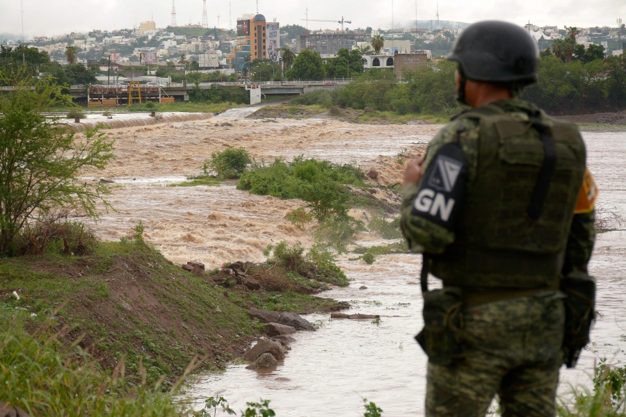 Por cuarto día, aplica la Sedena el Plan-DN-III- E en Culiacán