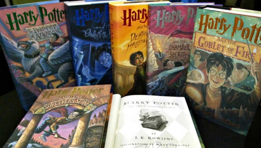 Escuela católica rechaza libros de Harry Potter por contener hechizos reales