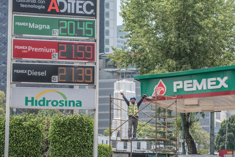 Se pagará menos IEPS en gasolina Magna y Diésel a partir de este sábado