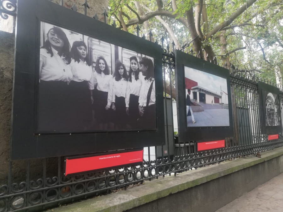 Exhiben galería de fotos con motivo de los 50 años del metro en Chapultepec