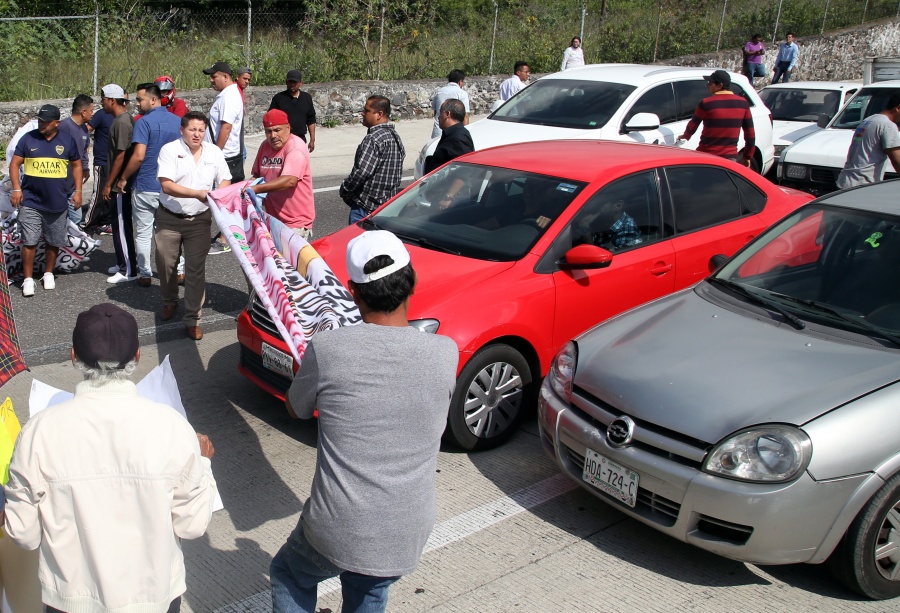 Tras bloqueos en Morelos, garantizan apoyos a becarios de Jóvenes Construyendo el Futuro