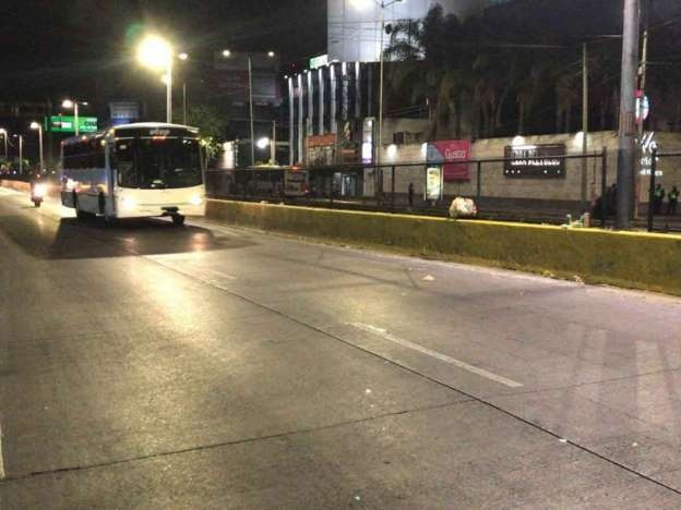 Retiran policías federales el bloqueo que mantuvieron en Circuito Interior