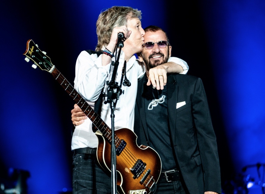 Ringo Starr y Paul McCartney unen sus voces para cantar tema de John Lennon