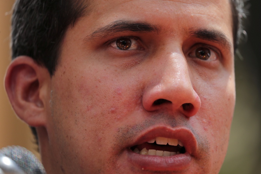 Gobierno de Venezuela difunde fotos de Guaidó con supuestos narcos