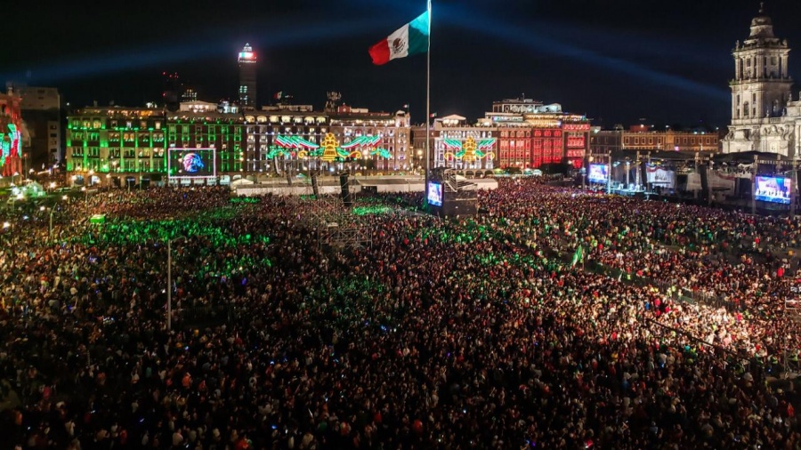 En vivo: AMLO da el Grito desde Palacio Nacional