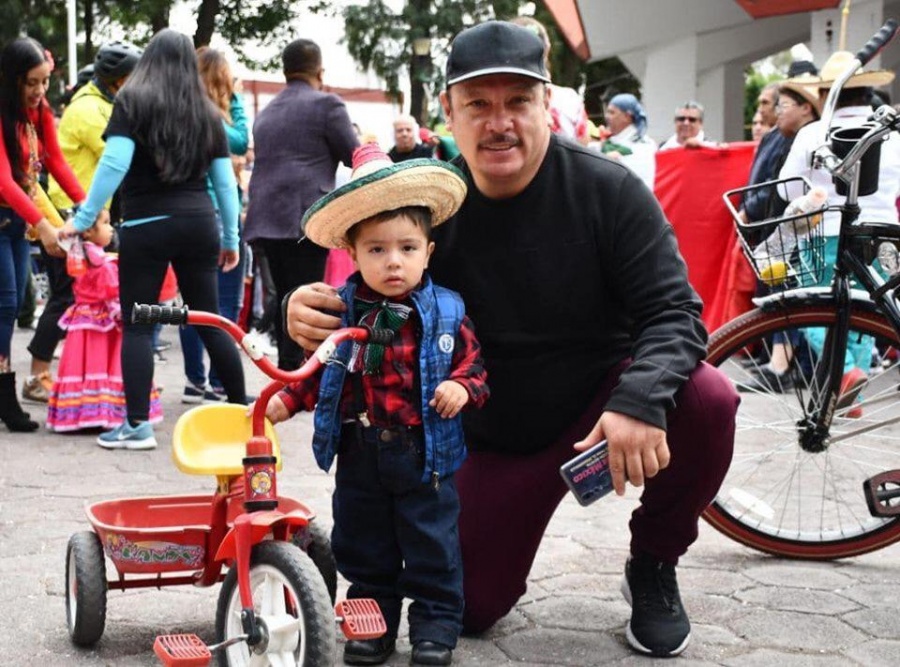 Con rodada ciclista diputado Rigoberto Salgado celebra la Independencia