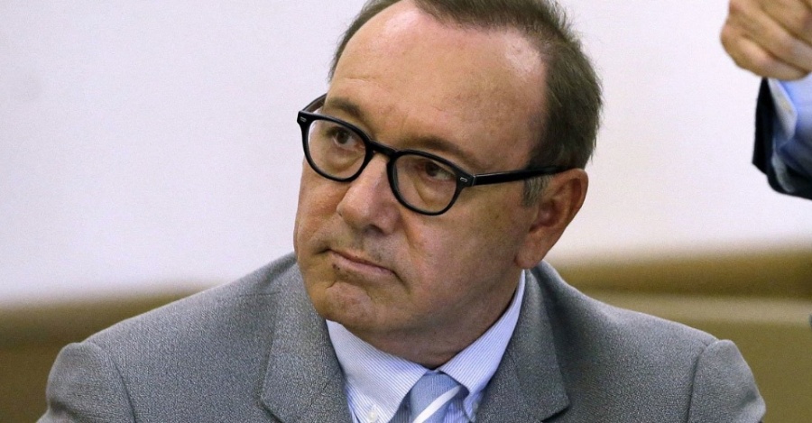 Muere masajista que denunció a Kevin Spacey por agresión sexual en Malibú