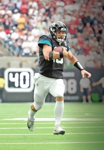 Sin su mariscal Nick Foles, Jaguares recibe a Titanes