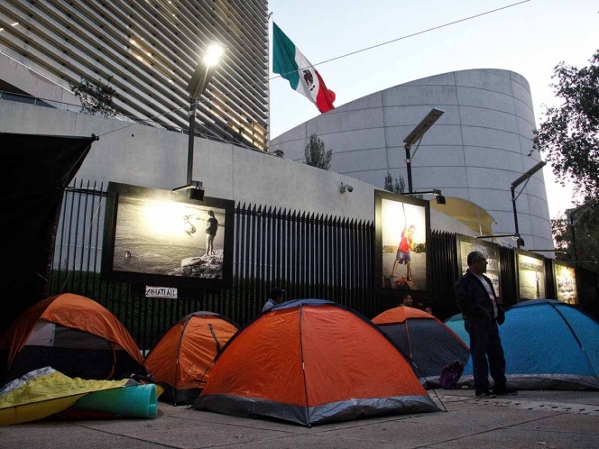 El senador Monreal se reúne con líderes de la CNTE