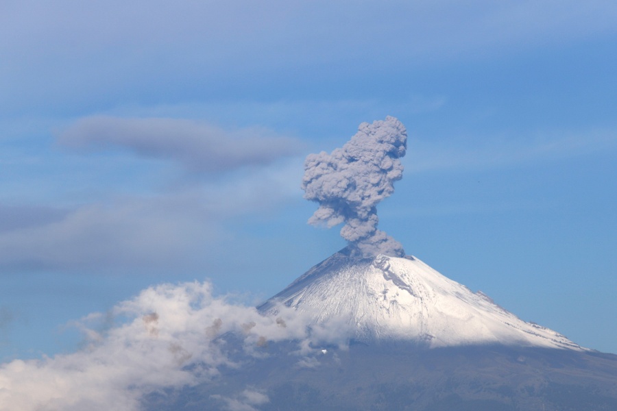 Registra volcán Popocatépetl intensa actividad