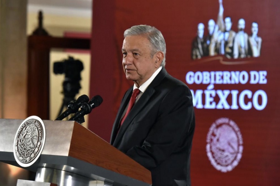 Revela AMLO falsos registros como socio de 26 empresas; “me rayé”, dice