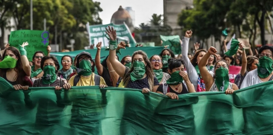 Movimiento “Marea Verde” graba video a favor del aborto ante grupos provida