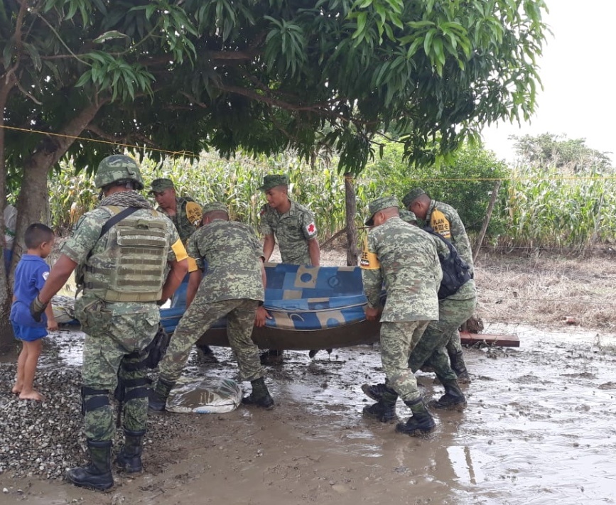 Desborda río Pichucalco y afecta viviendas en Tabasco