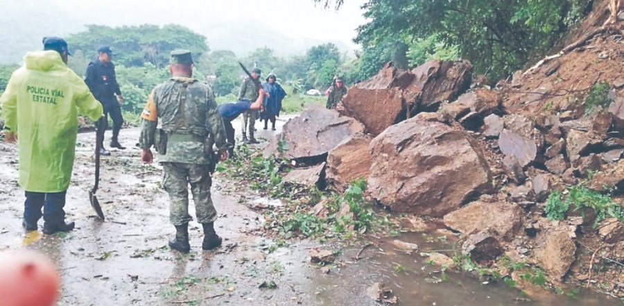 Narda deja deslaves, inundación, muerte…