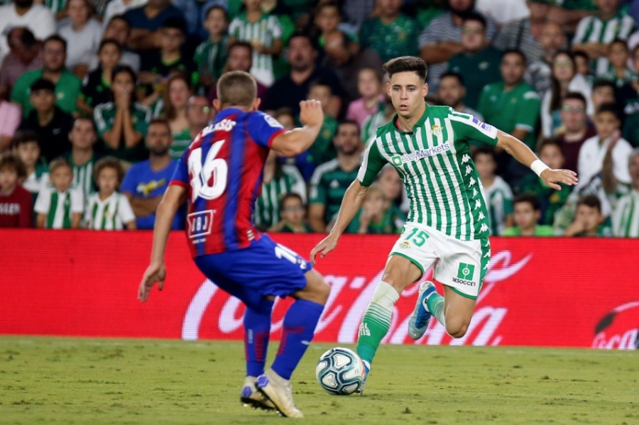 Betis apenas rescata el empate ante el Eibar