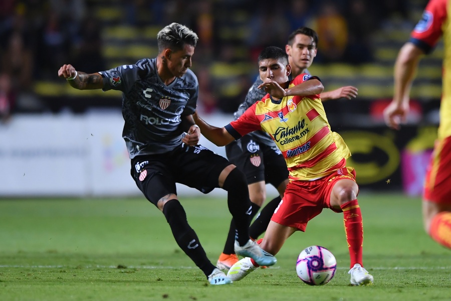 Necaxa remonta y vence a Morelia en inicio de fecha 13