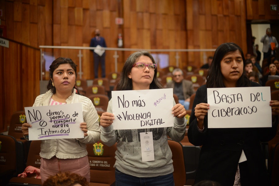 Al menos 9 millones de mujeres en México han sufrido “Ciberacoso” 