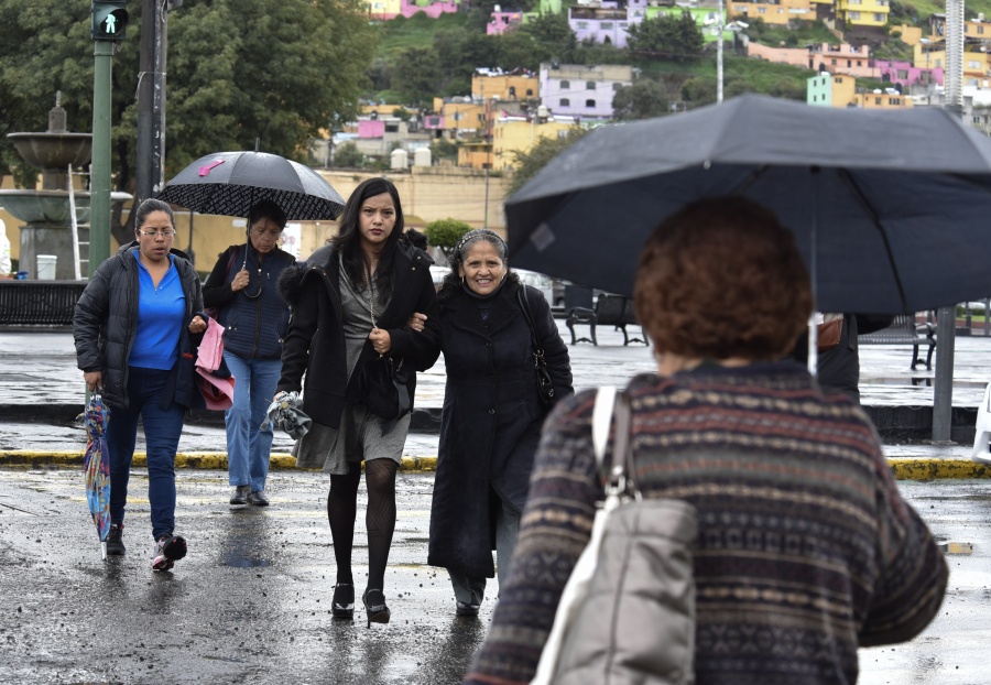 CDMX amanece con lluvia en 10 alcaldías este jueves