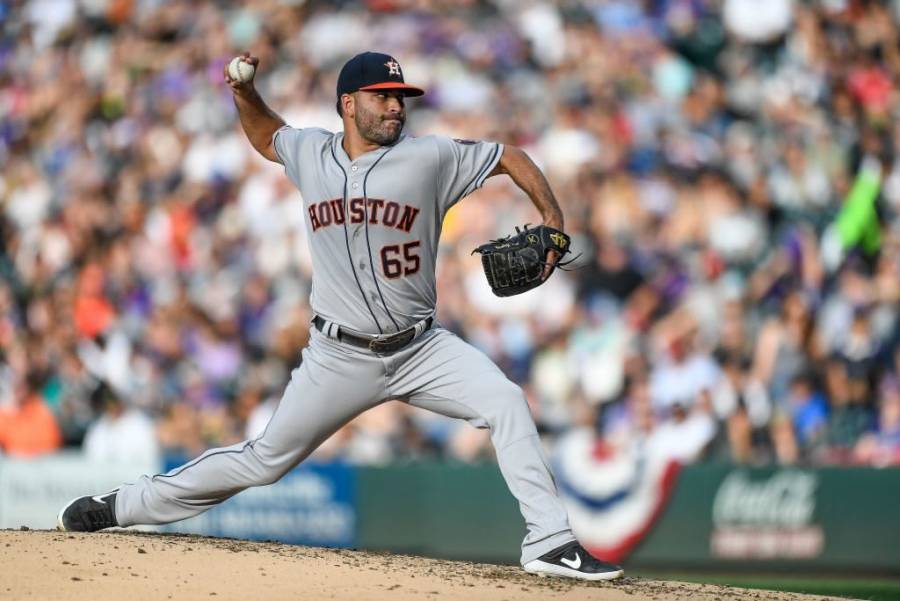 José Urquidy, se convierte en el tercer abridor mexicano en una Serie Mundial