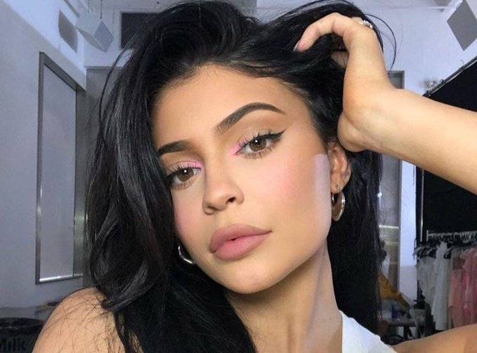 Con este sexy disfraz Kylie Jenner celebra Halloween