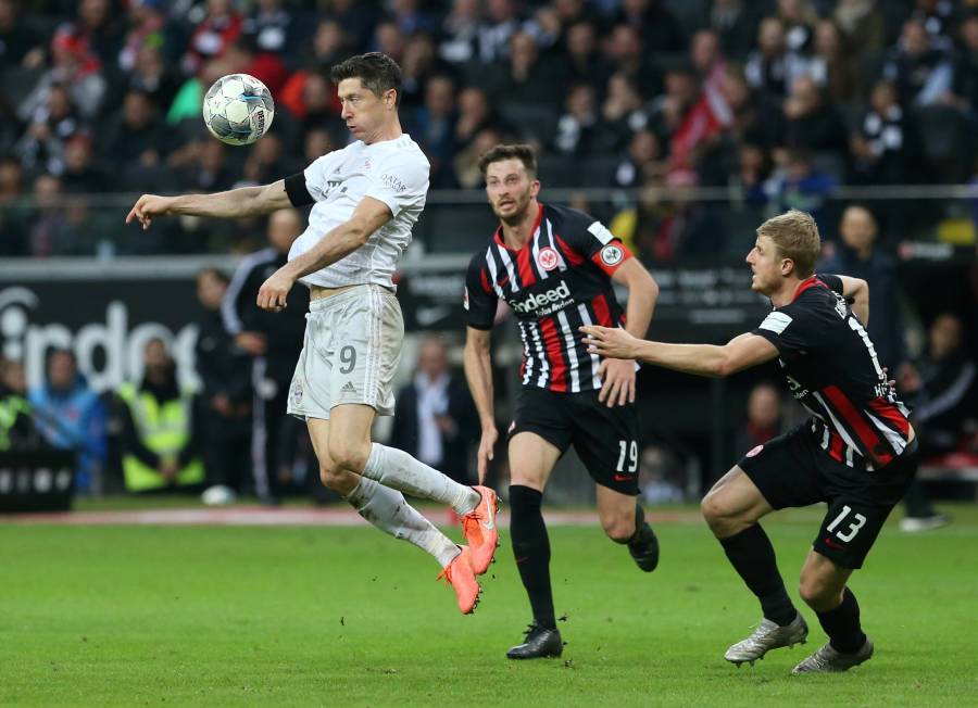 Bayern Múnich es goleado por Frankfurt y se aleja del liderato