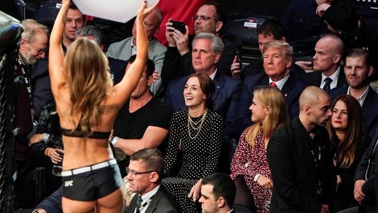 VIDEO: Con abucheos, reciben a Trump en pelea de UFC